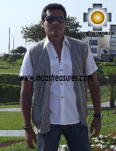 Men Alpaca Sweater Cardigan vest with buttons - Product id: womens-100-baby-alpaca-sweater13-03 Photo01