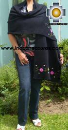 Rabbit Andean Shawl Kututu Yana - Product id: rabbit-shawl-01 Photo01