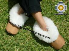 LAMB INSIDE - SHEEPSKIN SLIPPER sand coropuna - Product id: SLIPPERS09-02 Photo02