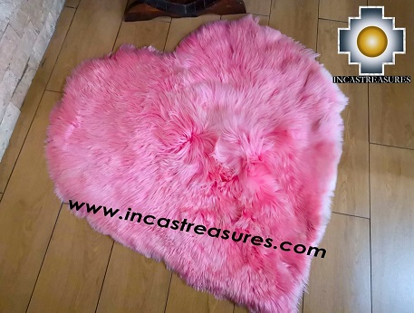 100% Alpaca baby alpaca round Fur Rug Heart Shape - Product id: ALPACAFURRUG19-01 Photo02